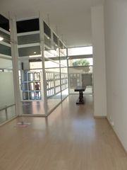 Rent Business premise in Nucli Urbà
