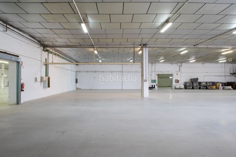 Foto 12852235-d78b-4b14-90d4-630bc4ae1f70. Rent industrial building in Beniparrell