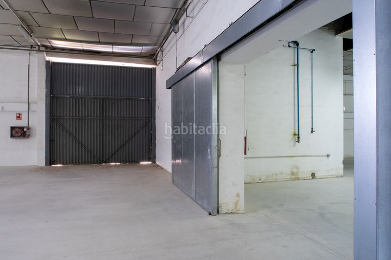 Foto b6ac543b-7592-4037-98da-f580c95bd7a7. Rent industrial building in Beniparrell
