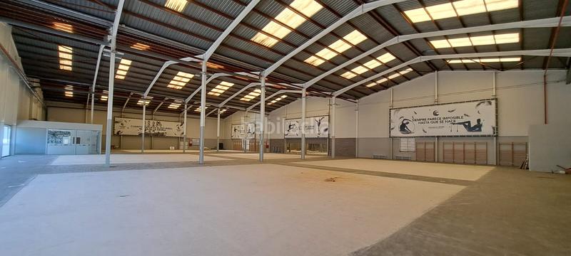 Foto 6870205c-865a-461d-8356-45e9b1e35bd4. Bâtiment à usage industriel dans Alfafar