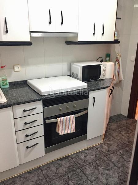 Foto 660c21b0-0803-4935-8232-2c703ea104d4. Flat with heating in Riu Sud Santa Coloma de Gramenet