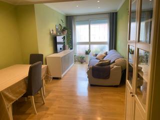 Appartement  Carrer de dalt dels banús. Piso exterior y reformado en santa coloma de gramenet