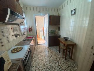Appartement  Carrer de mossèn camil rosell. Piso en excelente zona en santa coloma de gramenet