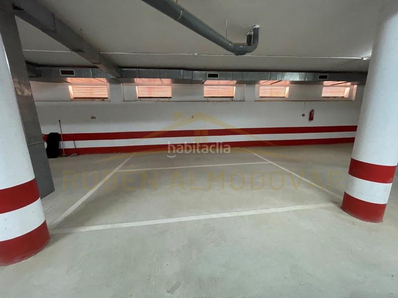 Foto dc7bbf42-e54e-45ef-a92a-451f533fcfab. Car parking in calle poeta fermin limorte 19 in Albatera