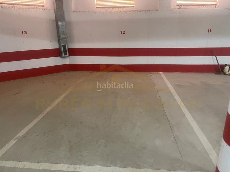 Foto e83778b9-eff7-4788-a015-033e0ad340a2. Car parking in calle poeta fermin limorte 19 in Albatera