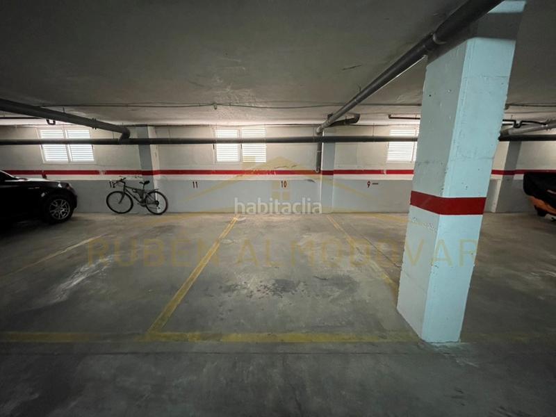 Foto 154fab67-7edb-4d23-822e-617ed1d9d6f6. Autoparkplatz in calle colon 35 in Dolores