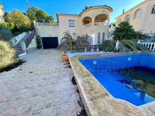 Haus in Calle dinamarca-ciudad comunica 17. Villa 4 habitaciones venta san miguel de salinas