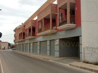 Aparcament cotxe a Calle escuelas las-desamparados 15. Garaje venta orihuela