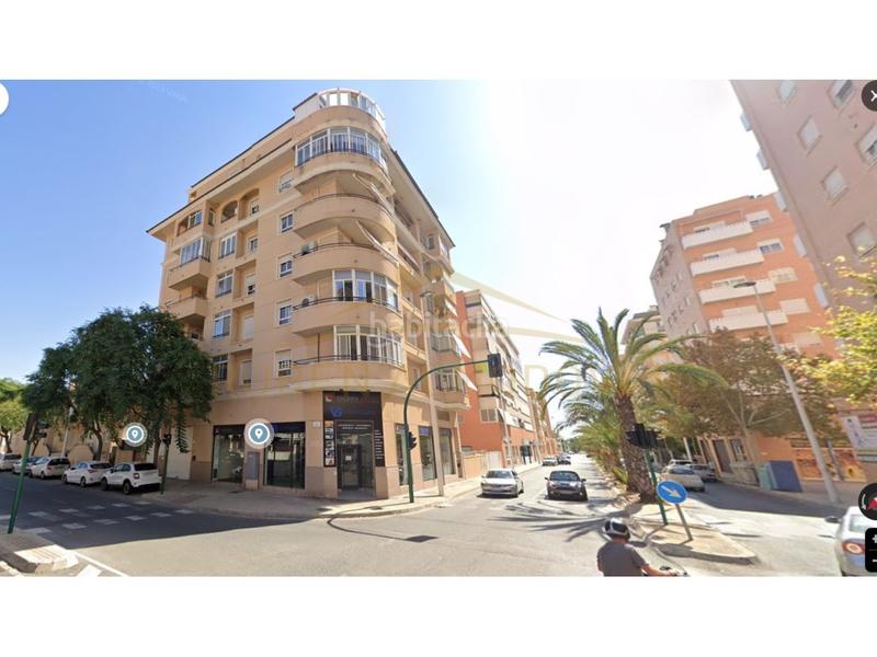 Foto b9f54d19-3600-4364-858c-bf7358e66d62. Piso en calle josep joaquim landerer 12 piso 4 habitaciones venta elche elx en Elche / Elx