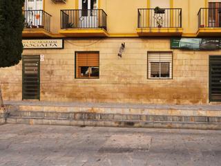 Locale commerciale in Calle Adolfo Clavarana 58
