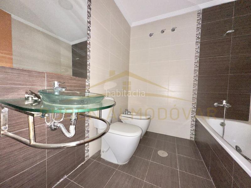 Foto 0b760924-3669-41ec-a205-8c2b0ffeb785. Piso en calle san francisco 35 piso 3 habitaciones venta en Orihuela