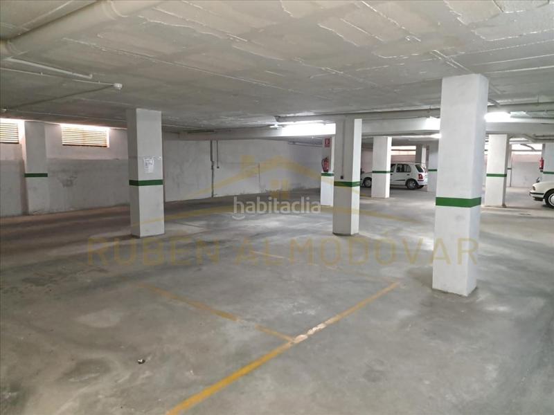 Foto bd579e1f-3d75-444d-b9a1-b4501c4ff533. Parking voiture dans calle st cristo 17 dans Almoradí