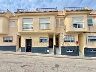 Dúplex a Calle sierra la 12. Dúplex 3 habitaciones venta cox