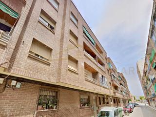 Appartement à Calle luna 8. Piso 4 habitaciones venta pilar de la horadada