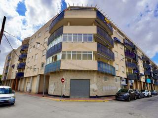Appartement à Calle baltasar mtnez 2. Piso 4 habitaciones venta callosa de segura