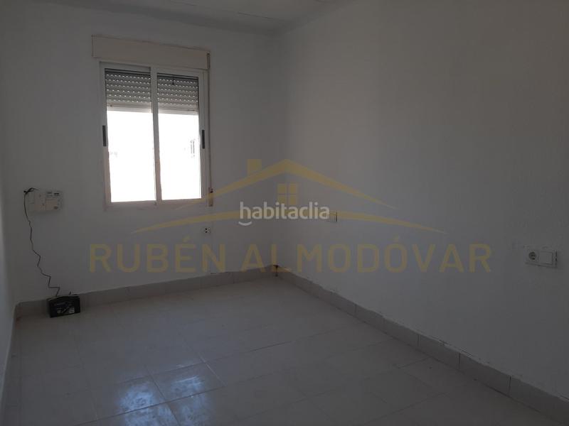 Foto be2bca25-0cae-4769-b6ca-55762a05a930. Piso en calle ocarasa 6 piso 2 habitaciones venta en Orihuela