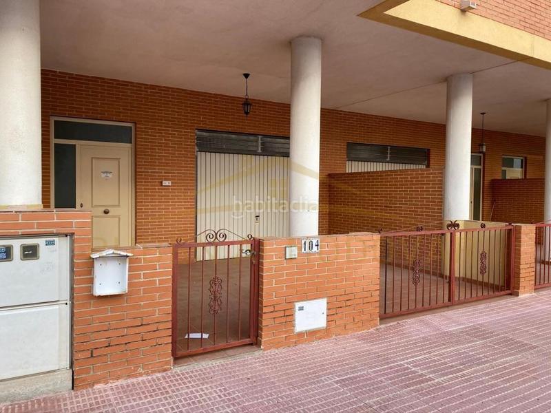 Foto 44b45479-490c-4a1f-8a84-11d6e5a7f38a. Chalet en avenida almoradi 104 chalet 3 habitaciones venta en Daya Nueva