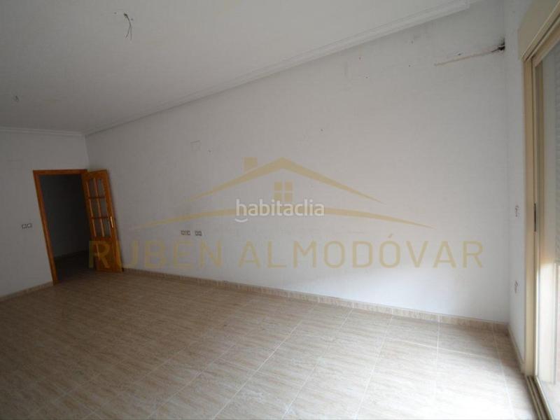 Foto 5192c10e-1374-43e7-9e2c-78b779a60e0d. Chalet en avenida almoradi 104 chalet 3 habitaciones venta en Daya Nueva
