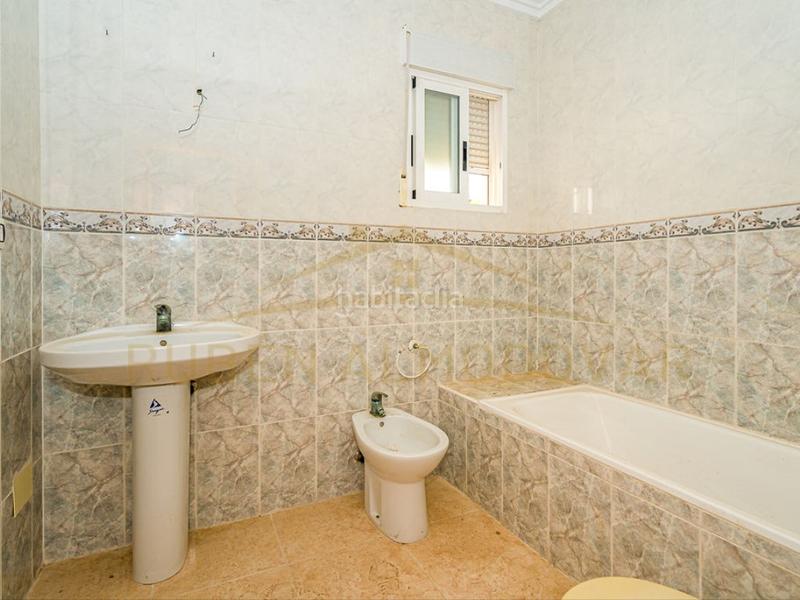 Foto 2ea9c749-92b1-41b5-81b9-4b5b844d70ce. Chalet in poligono o-1 filipinas 5-d in Villamartín-Las Filipinas Orihuela