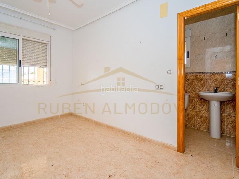 Foto 95178207-5004-4962-b26b-cc92285fa56f. Chalet in poligono o-1 filipinas 5-d in Villamartín-Las Filipinas Orihuela