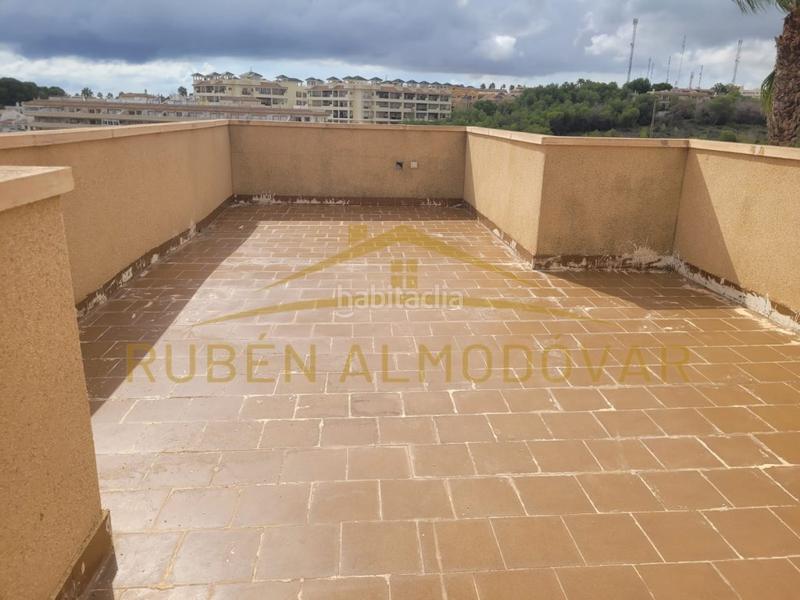 Foto e80938f4-c73e-4fdf-89a0-a44df2a37a8f. Chalet in poligono o-1 filipinas 5-d in Villamartín-Las Filipinas Orihuela