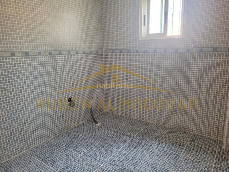 Foto fedd00ef-2aae-46d9-8c74-1782b0203f9a. Chalet in poligono o-1 filipinas 5-d in Villamartín-Las Filipinas Orihuela