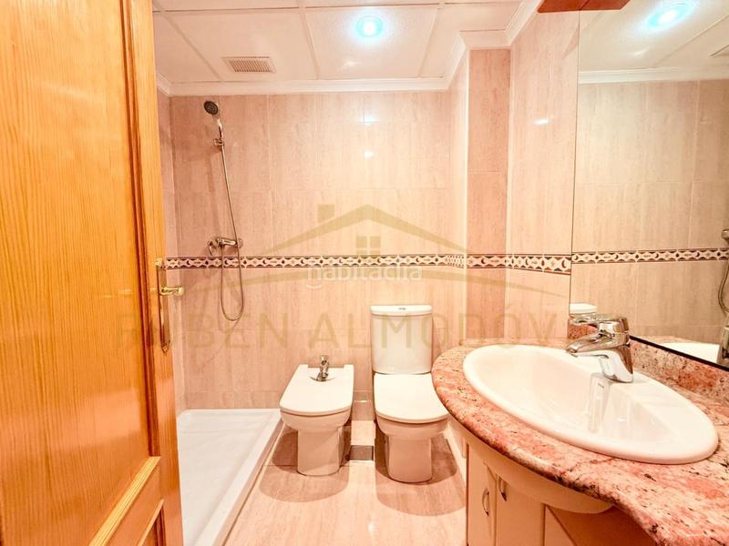 Foto f30f3853-7b2d-4190-aec1-269fbd3f5015. Piso en calle antonio pinies 67-a piso 3 habitaciones venta en Orihuela