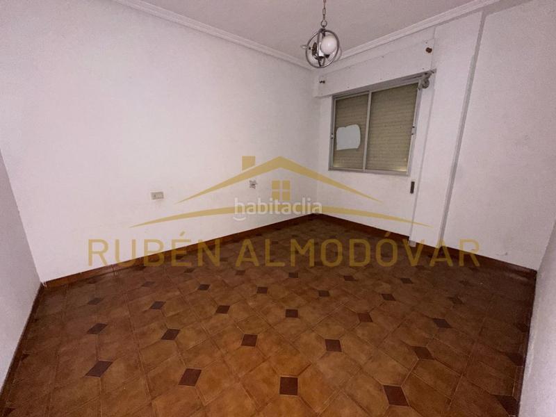 Foto 85f064b8-3961-4585-bc50-bd402d6117ac. Flat in avenida paz 84 in Jacarilla