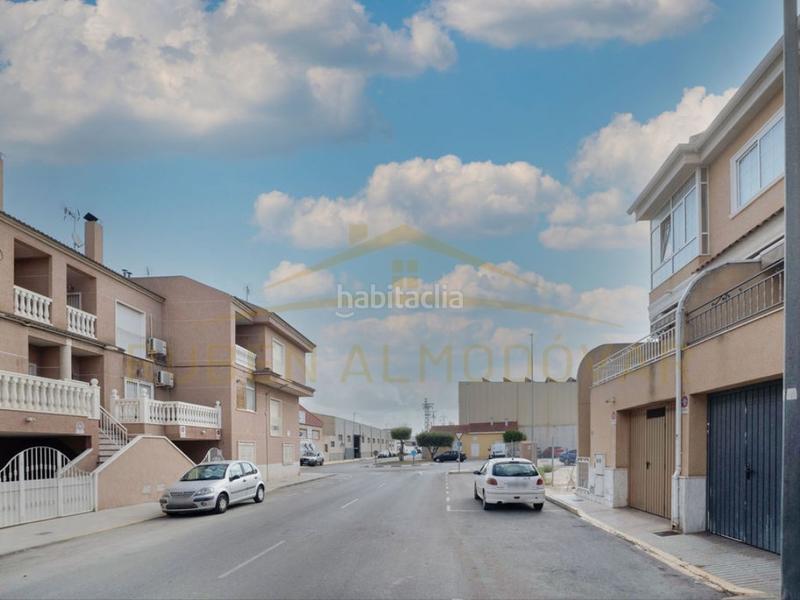 Foto 407e3aa6-ed8c-4bd3-a672-a0a6b75834ea. Pis a calle libertad 2-a a Catral