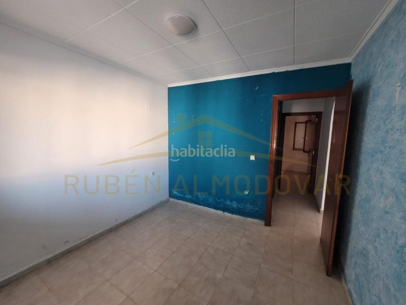 Foto c60805d5-2c9a-48f0-b19a-cafc08c6d041. Casa a avenida deva 125 a Zona Carrefour - Urbanizaciones Torrevieja