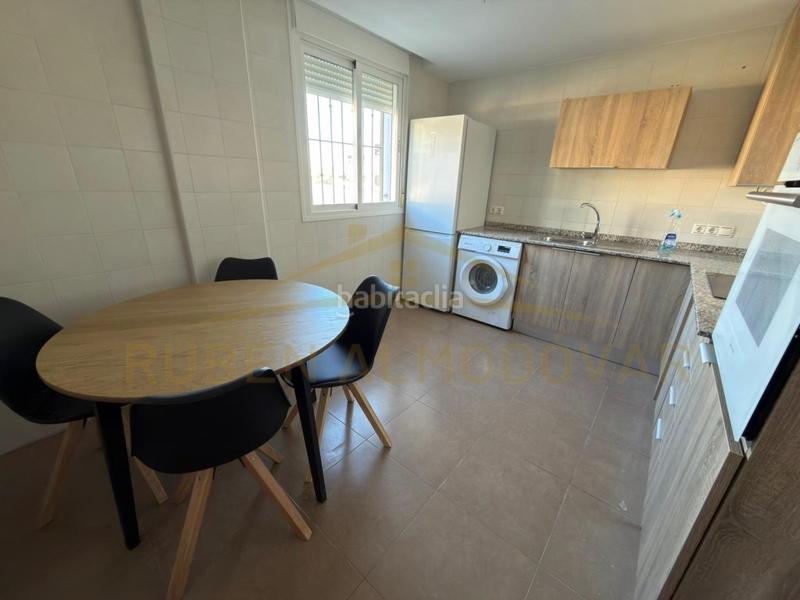 Foto 189648e2-41fa-420f-9131-8a7b6340d006. Lloguer xalet a calle polonia 0 a Callosa de Segura