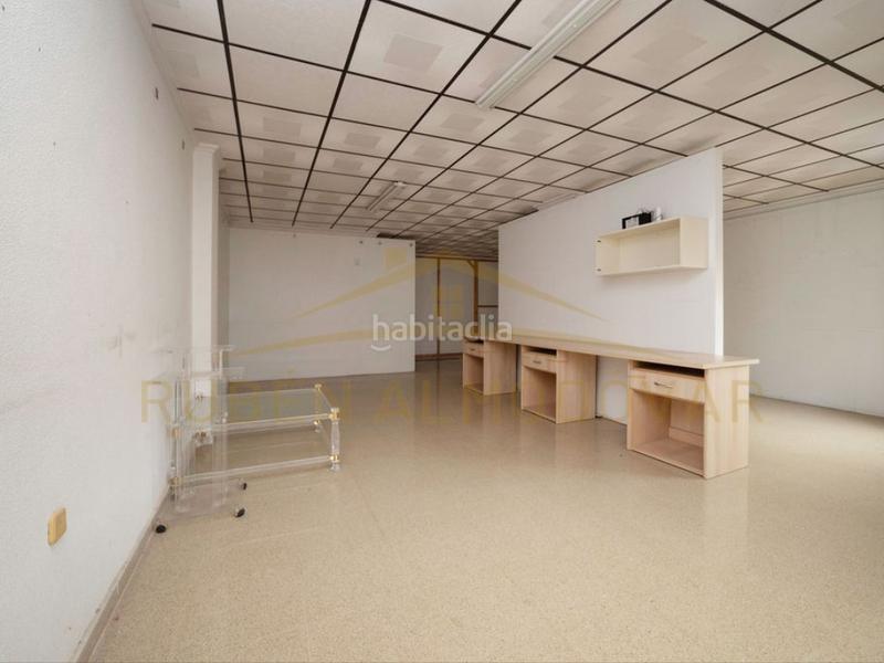 Foto af70a3e1-74ed-4b3a-9a98-91505627a443. Business premise in calle canalejas 29 in Almoradí