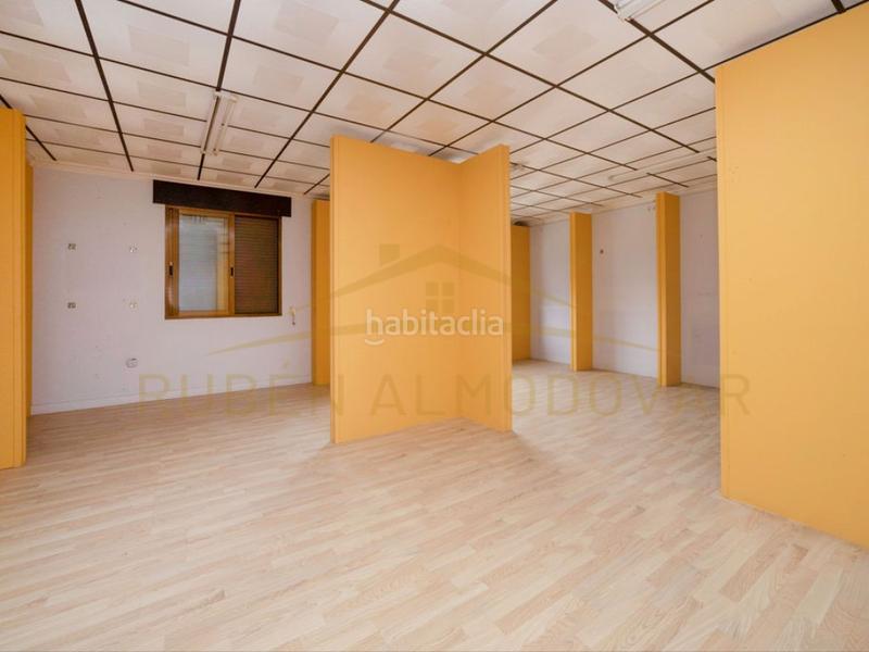 Foto f4977928-e6df-4b7f-b01e-9e7216c7cfbd. Business premise in calle canalejas 29 in Almoradí