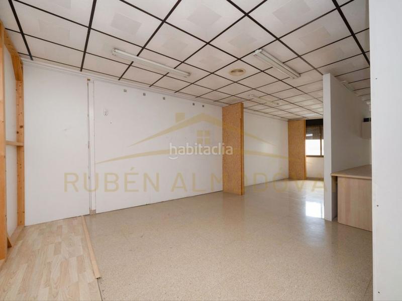 Foto f9166e6b-daab-4b4f-8126-33eac95df2d5. Business premise in calle canalejas 29 in Almoradí