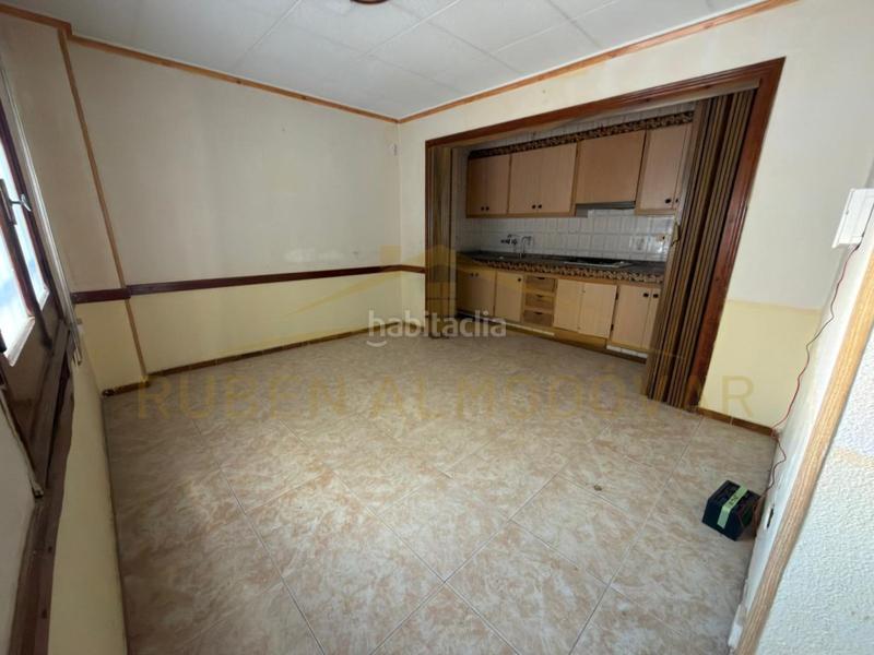 Foto 20a71c7a-feb5-480b-9424-ed691c2349c6. Pis a avenida calvario 26 a Albatera