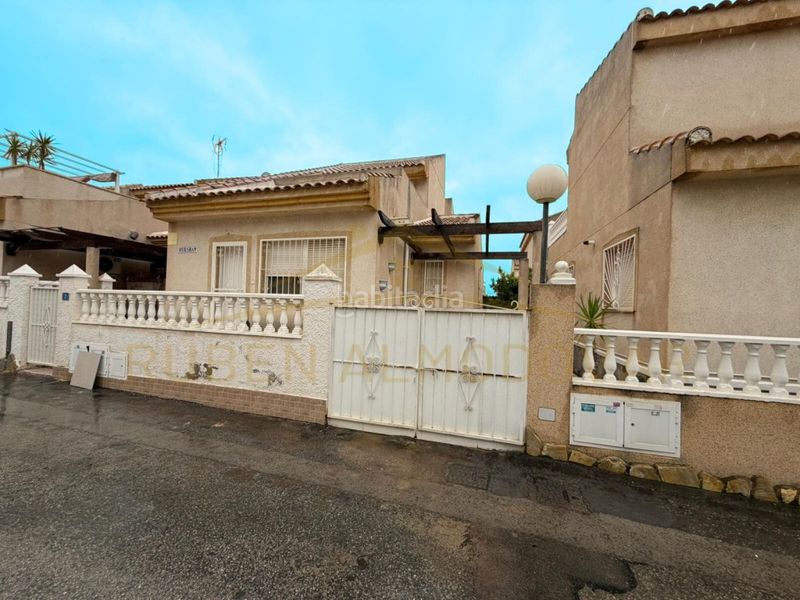 Foto f2c676d1-fd96-4476-a319-b984aee16c90. Apartament a calle la arcadia 2 a Rojales