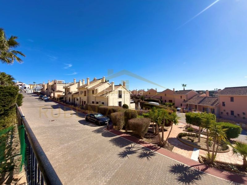 Foto 43e27269-66c4-4e9d-a297-d4e516688b9b. Casa adossada a calle almoradi 11 a Algorfa