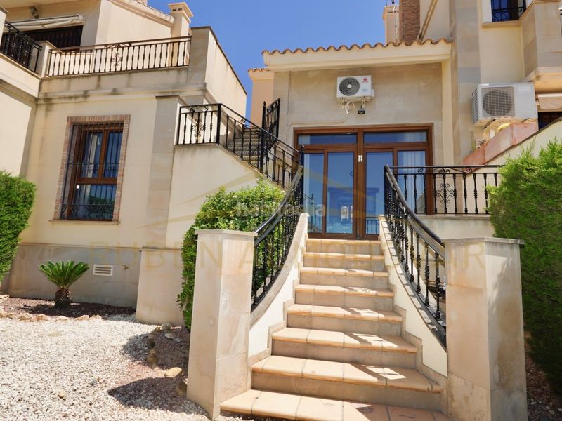 Foto c778924c-8b2d-4b2f-a113-432b58ca3d95. Casa adossada a calle almoradi 11 a Algorfa