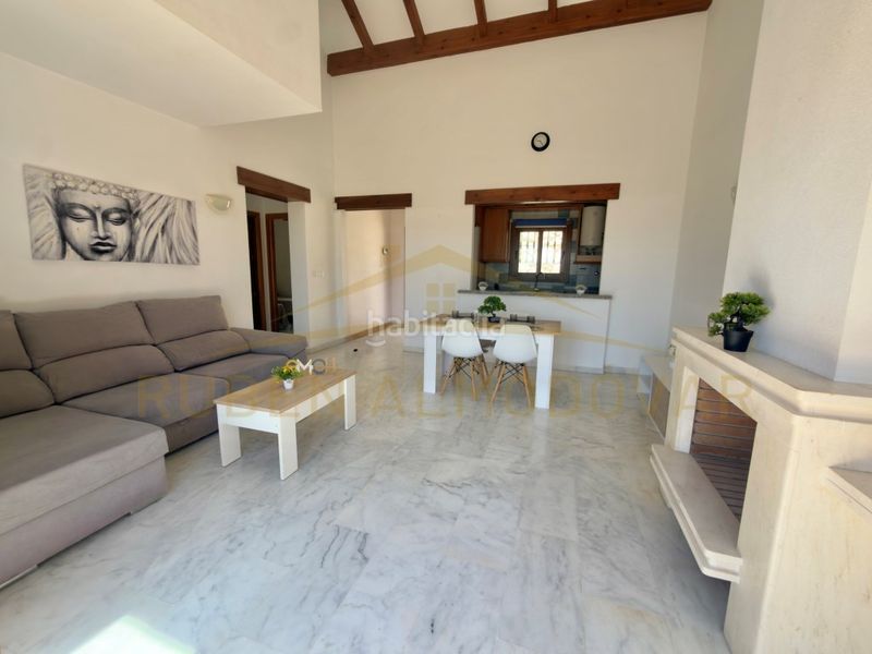 Foto cb03df35-7c17-40a9-8cb7-603258753d6b. Casa adossada a calle almoradi 11 a Algorfa