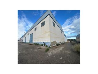 Bâtiment à usage industriel à Calle fontaneros los 44. Nave industrial venta santa pola