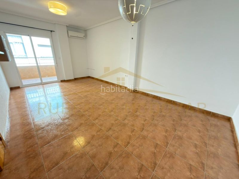 Foto f6841b84-8db4-4ba5-a932-cb6ae709e30f. Pis a calle dr. mazon 2 a Rafal