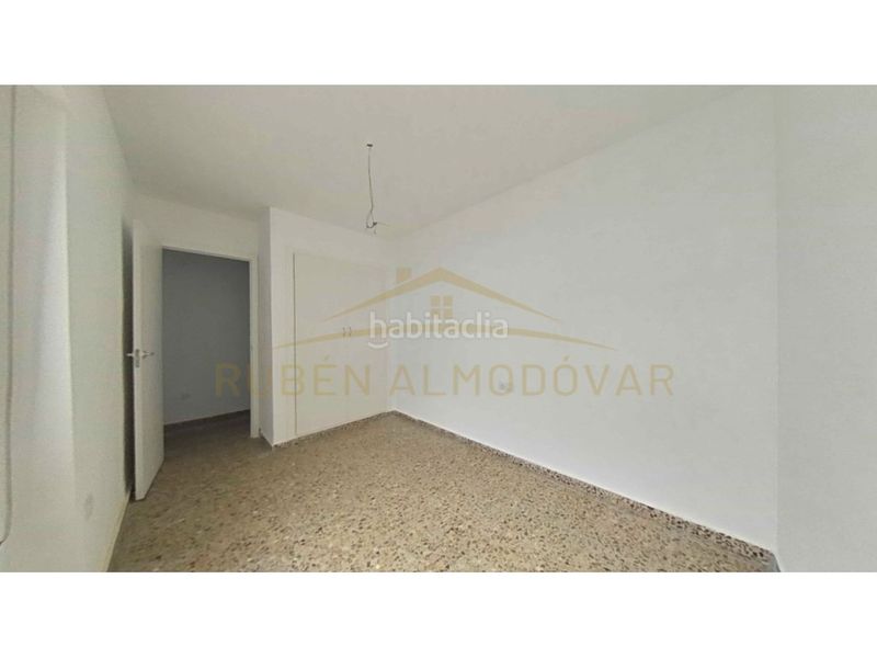 Foto 4a265693-927d-4be5-95ea-963aaf9ff732. Flat in calle sancho medina 24 in El Carril - Paseo de Chapi Villena