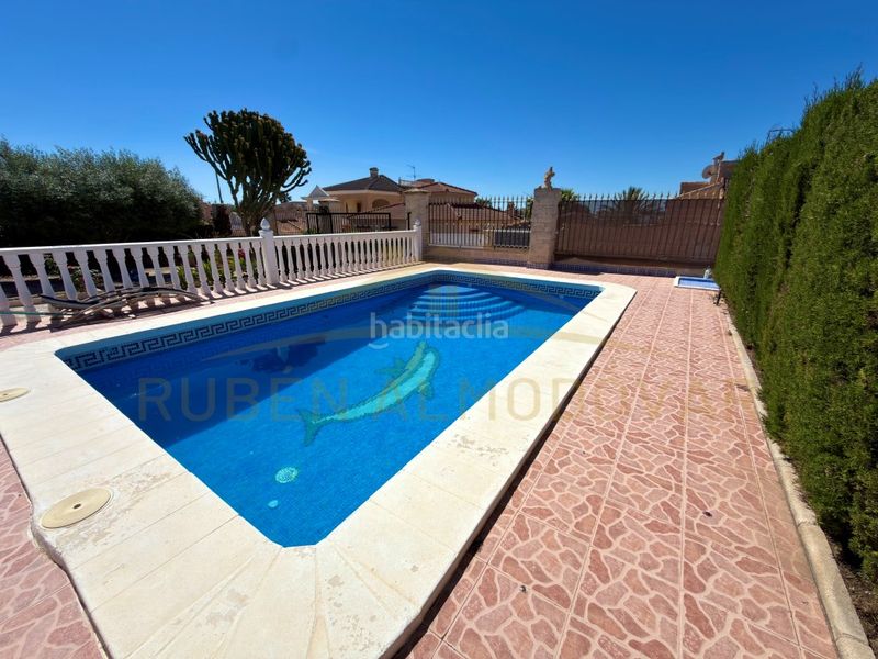 Foto 5365ea39-bb4b-4b78-b3d9-113c7409a533. Chalet with parking pool in San Fulgencio