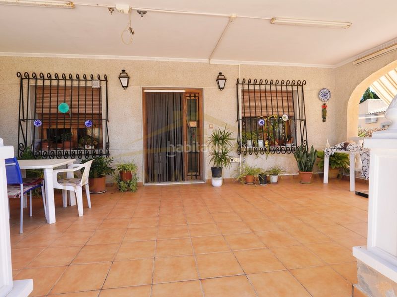 Foto 58d8a5a1-3f33-4a3c-ba4d-042b56130099. Chalet with parking pool in San Fulgencio