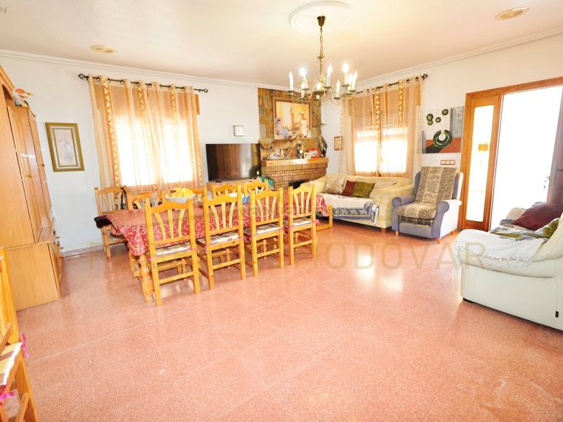 Foto 7e3f6fbf-eedb-452c-9898-925a14599dcd. Chalet with parking pool in San Fulgencio