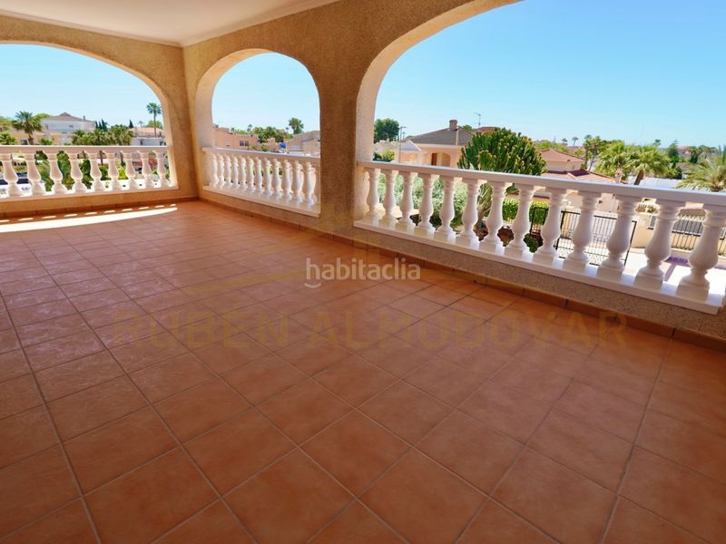 Foto 9d152e23-d898-4421-a5ff-354ad601334f. Chalet with parking pool in San Fulgencio