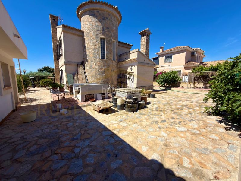 Foto a85a3662-8579-4250-8eaf-eeff5bfd3e8e. Chalet with parking pool in San Fulgencio