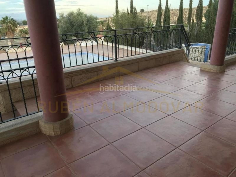 Foto b65c6009-39ce-46df-9648-fe251bf3a5ad. Casa a calle irlanda 1 a Bigastro