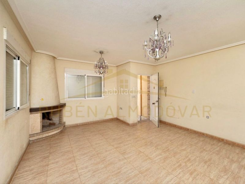 Foto 13f8e4b2-e28c-4451-ad27-c6f8046358e4. Duplex dans avenida juan carlos ferrero 33-c dans Redován
