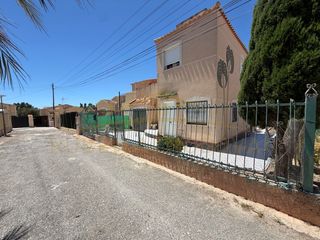 Semi detached house in Urbanizacion marina-rosa 2712. Vivienda adosada  venta san fulgencio
